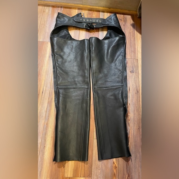 Bolt Leather Motorcycle Chaps, Size Small - Picture 6 of 11